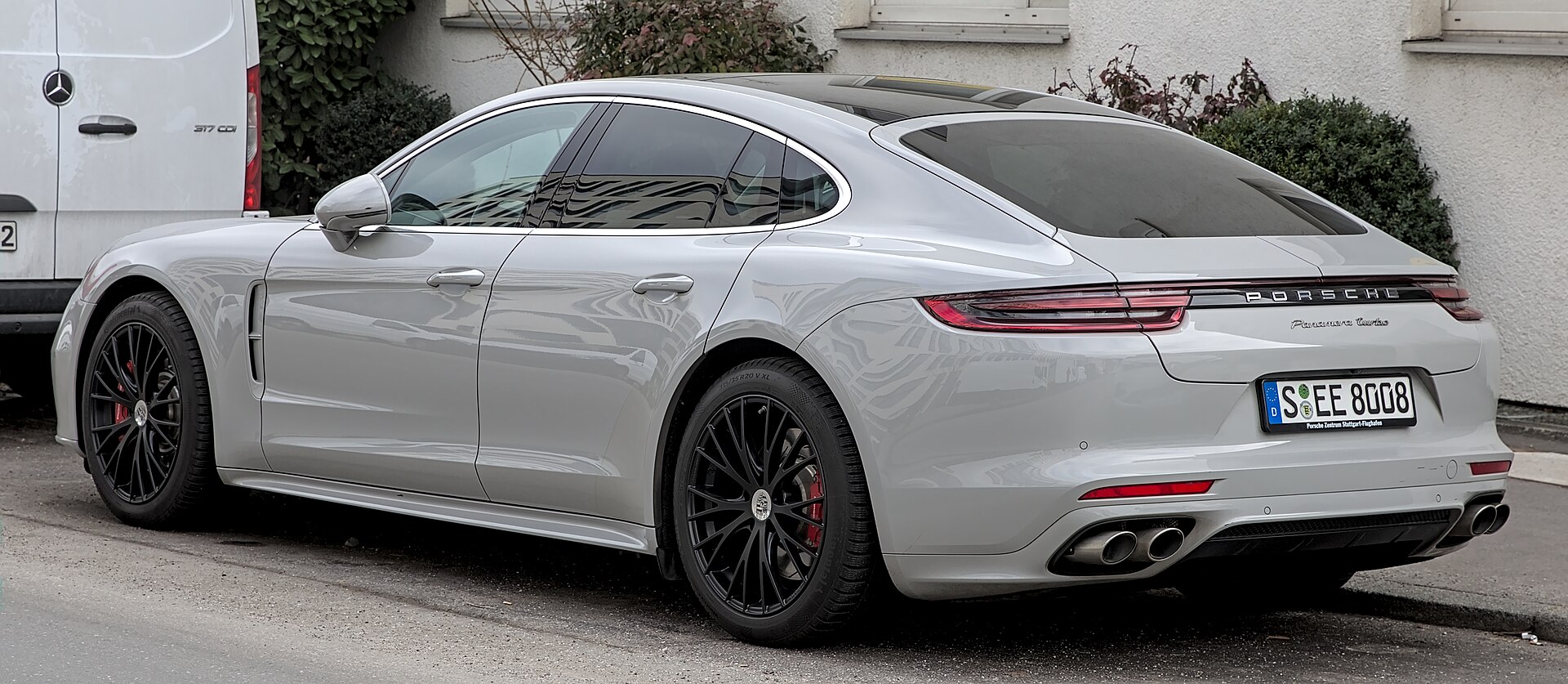 Porsche Panamera Turbo, trois-quarts avant