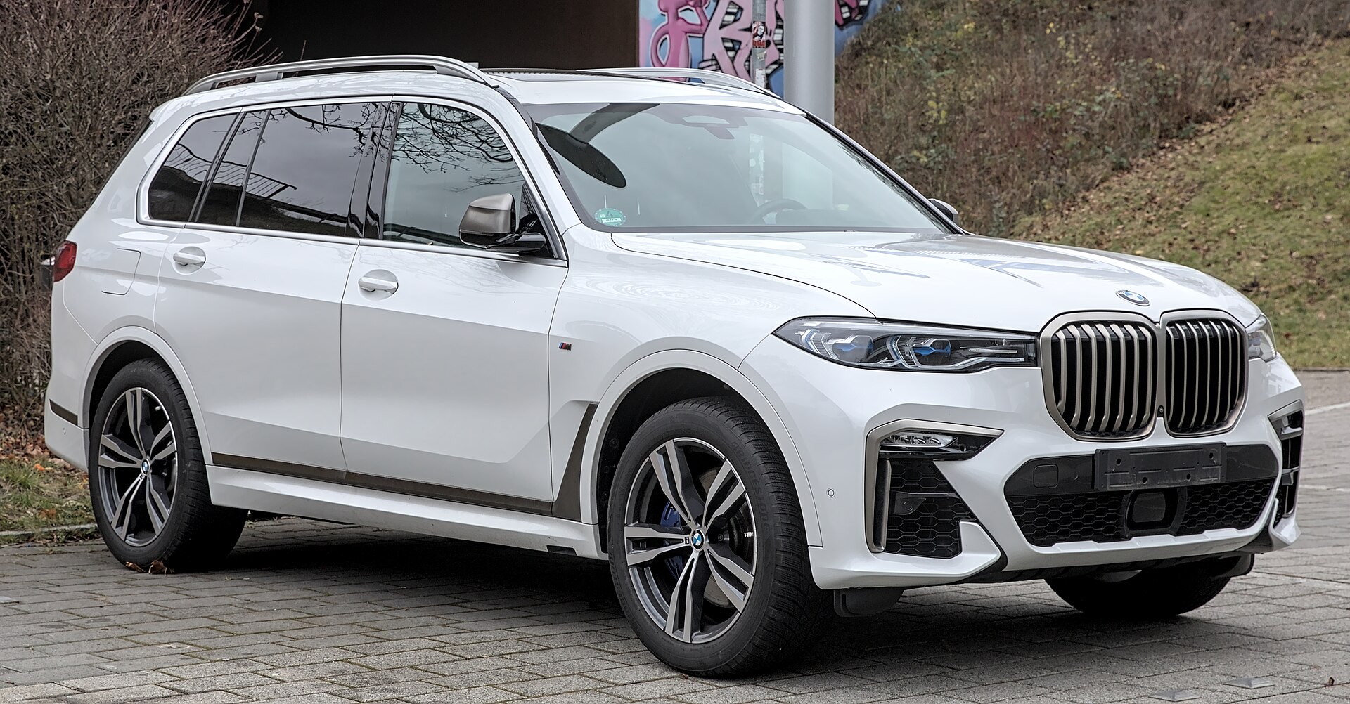 BMW X7, second angle de caisse